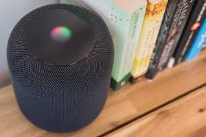 Apple has a big problem, and its name is Siri