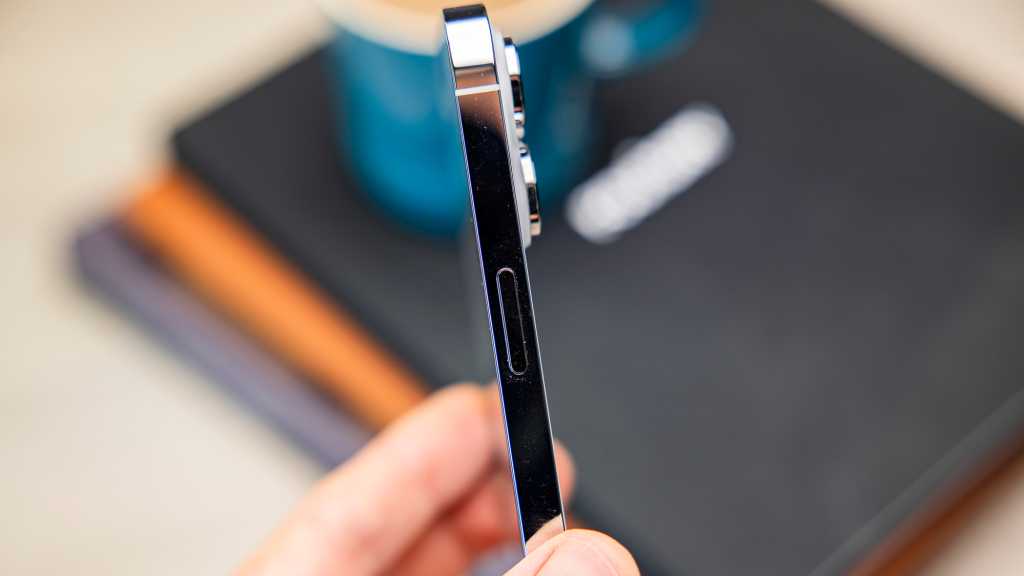 iPhone 14 Pro Max side