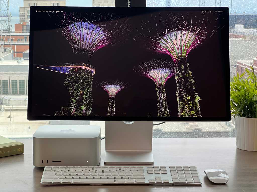 Mac Studio Display
