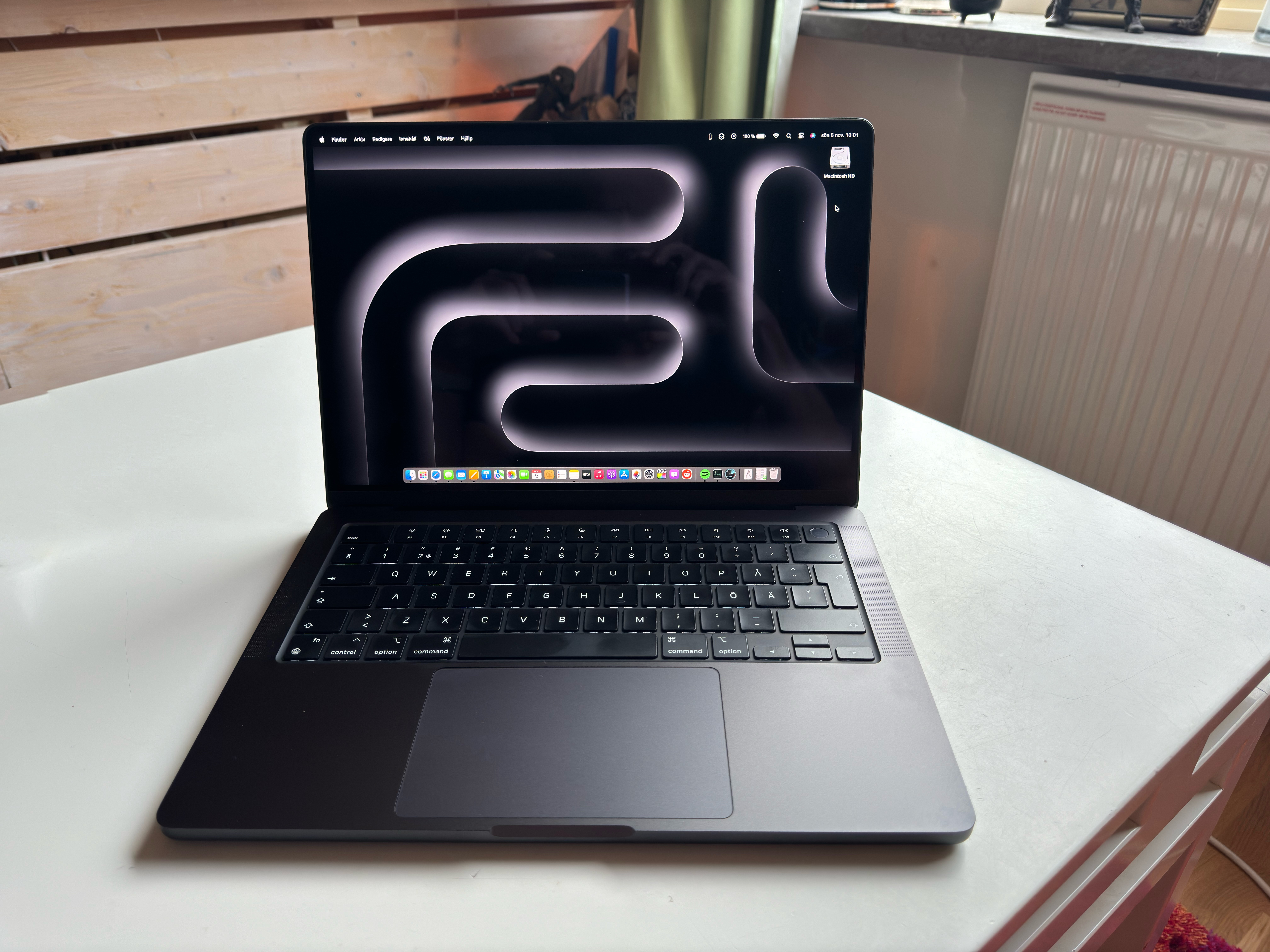 Apple 14-inch MacBook Pro (M3, 2023)