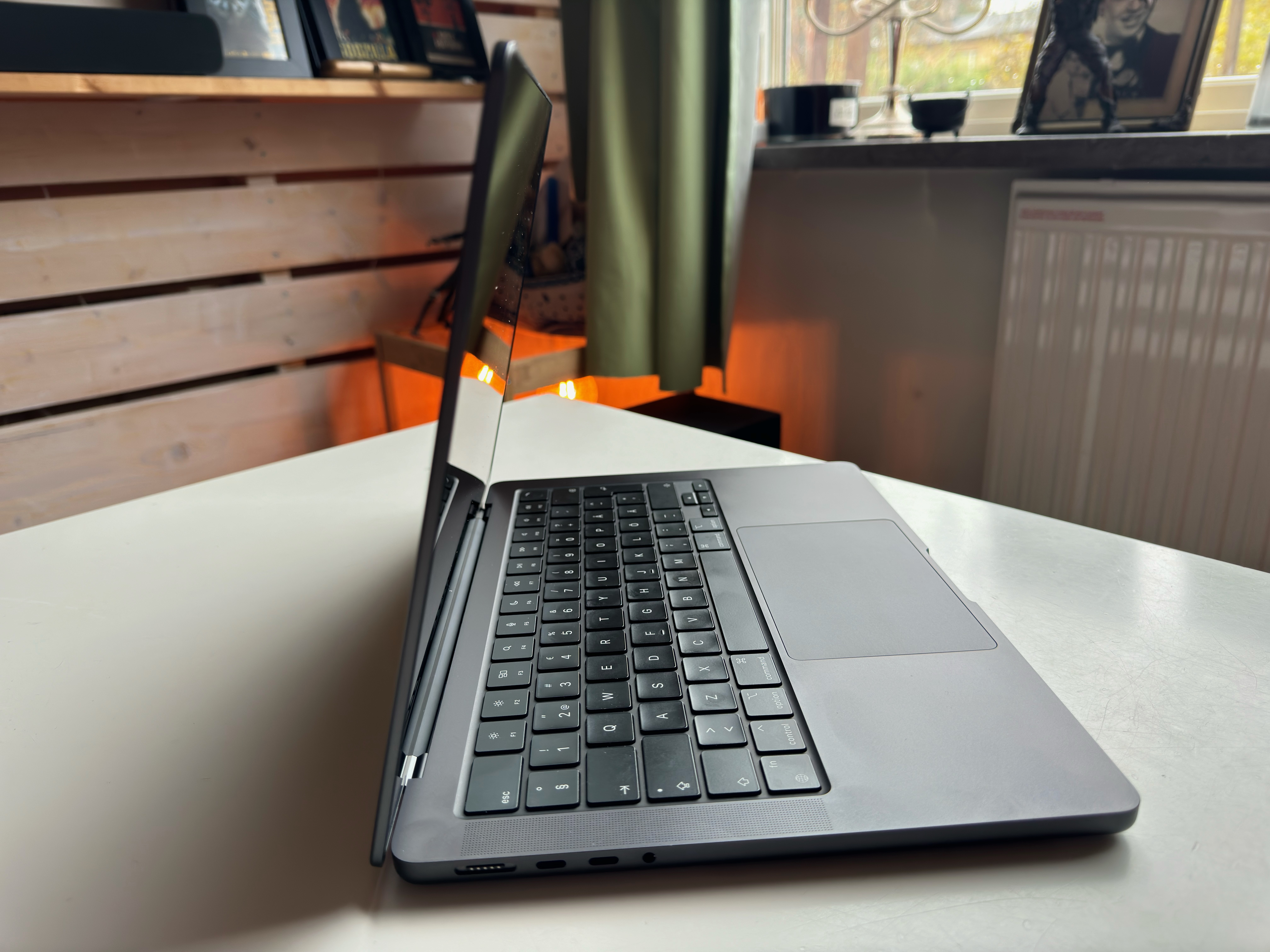 Apple 14-inch MacBook Pro (M3 Pro, 2023)