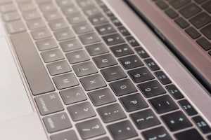 A history of Apple's mistakes–and how it hates to fix them