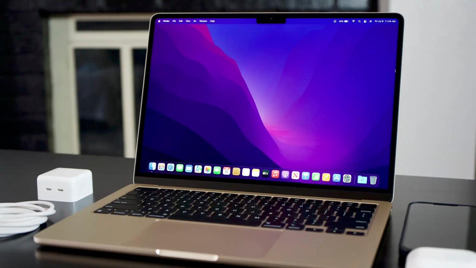 Apple 13-inch MacBook Air (M3, 2024/M2, 2022)