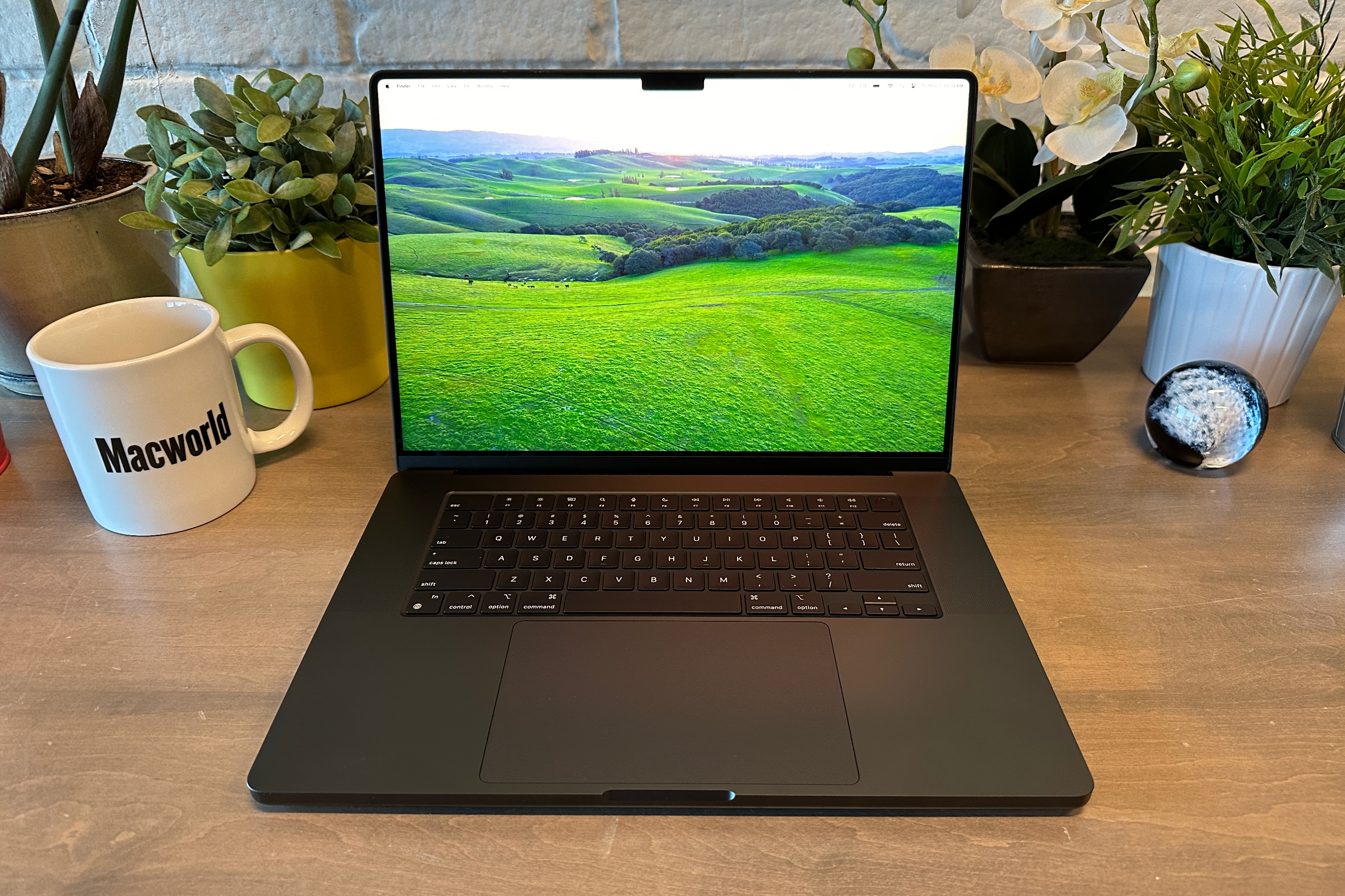 Apple 16-inch MacBook Pro (M3 Pro, 2023)